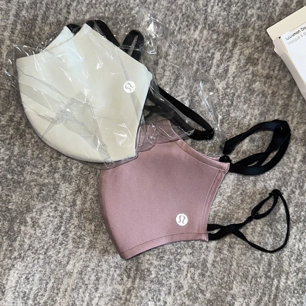 🍋lululemon athletica Double Strap Face Masks - Cream and Pink